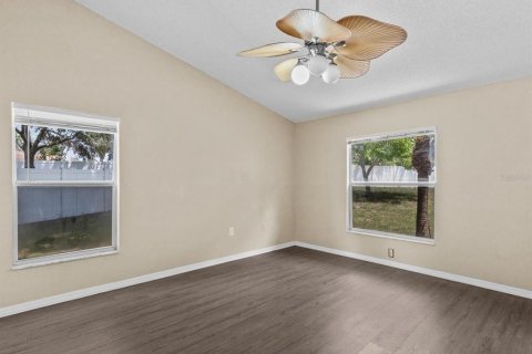 House in Palm Harbor, Florida 3 bedrooms, 160.44 sq.m. № 1341355 - photo 21