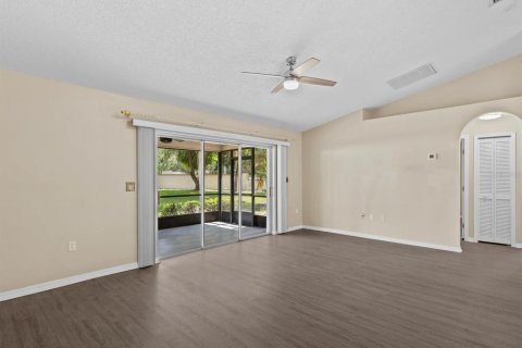 Casa en venta en Palm Harbor, Florida, 3 dormitorios, 160.44 m2 № 1341355 - foto 12