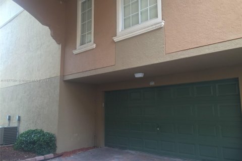 Casa en venta en Aventura, Florida, 3 dormitorios, 138.89 m2 № 1403123 - foto 2