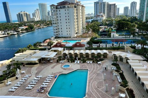 Condominio en venta en Aventura, Florida, 2 dormitorios, 153.01 m2 № 937914 - foto 24