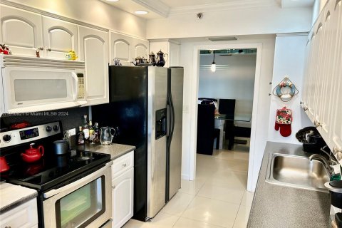 Купить кондоминиум в Авентура, Флорида 2 спальни, 153.01м2, № 937914 - фото 15