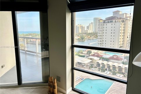 Copropriété à vendre à Aventura, Floride: 2 chambres, 153.01 m2 № 937914 - photo 13