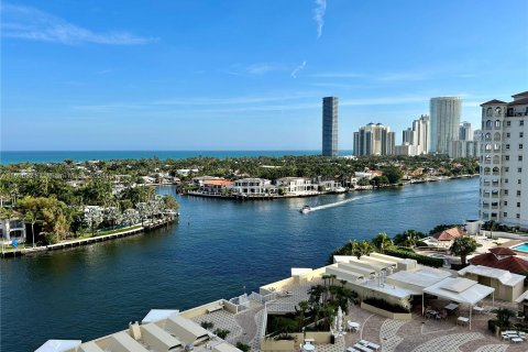 Condominio en venta en Aventura, Florida, 2 dormitorios, 153.01 m2 № 937914 - foto 18