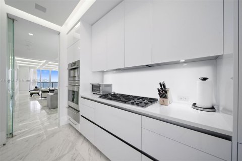 Condominio en venta en Bal Harbour, Florida, 3 dormitorios, 278.99 m2 № 1419843 - foto 26