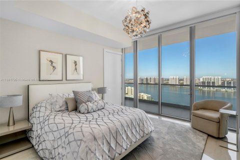 Condo in Sunny Isles Beach, Florida, 3 bedrooms  № 1419841 - photo 15