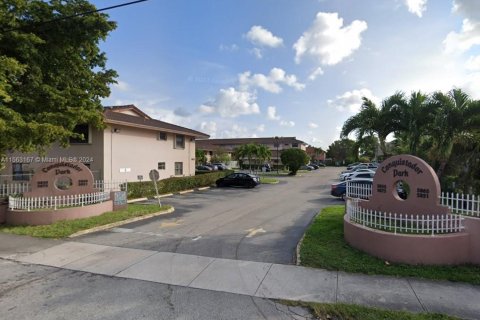 Copropriété à vendre à Hialeah, Floride: 3 chambres, 130.06 m2 № 1127003 - photo 1