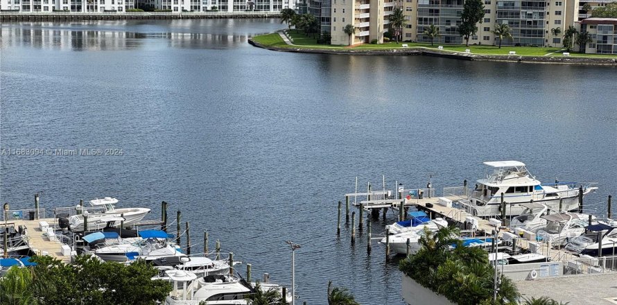 Condo in Aventura, Florida, 1 bedroom  № 1417264