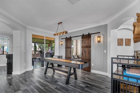 Casa en venta en Miami, Florida, 5 dormitorios, 273.78 m2 № 1417211 - foto 26