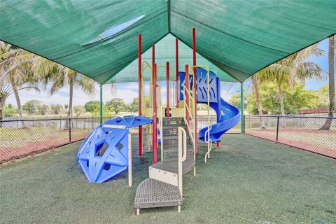 Adosado en venta en Lauderhill, Florida, 3 dormitorios, 161.65 m2 № 1310994 - foto 25