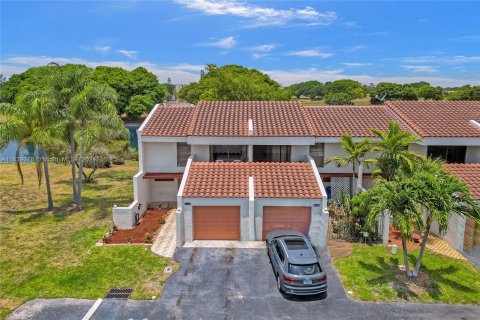 Adosado en venta en Lauderhill, Florida, 3 dormitorios, 161.65 m2 № 1310994 - foto 10