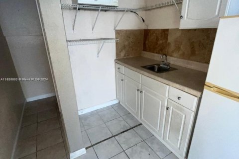 Condominio en venta en Hialeah, Florida, 3 dormitorios, 141.95 m2 № 1415289 - foto 22