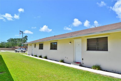 Immobilier commercial à vendre à Hollywood, Floride: 830.73 m2 № 1225635 - photo 8