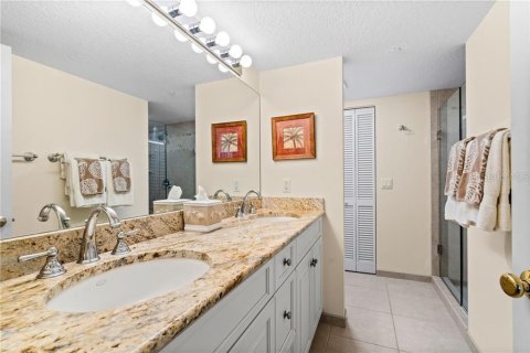 Condo in Vero Beach, Florida, 2 bedrooms  № 1290419 - photo 19