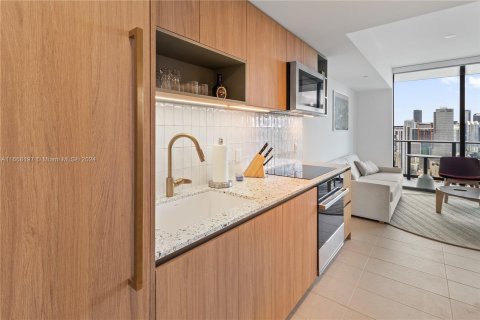 Condominio en venta en Miami, Florida, 1 dormitorio, 51.1 m2 № 1385623 - foto 17