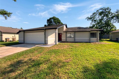 House in Kissimmee, Florida 3 bedrooms, 104.98 sq.m. № 1318551 - photo 8