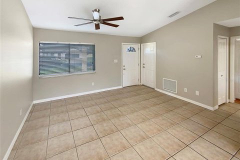 House in Kissimmee, Florida 3 bedrooms, 104.98 sq.m. № 1318551 - photo 3