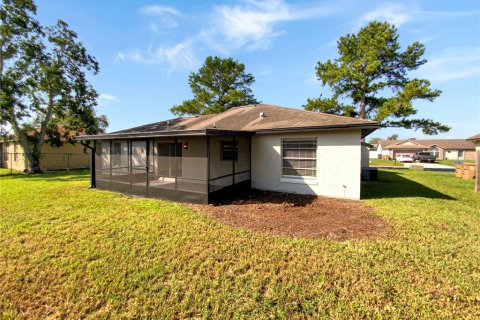 Villa ou maison à vendre à Kissimmee, Floride: 3 chambres, 104.98 m2 № 1318551 - photo 10