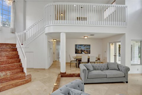 Casa en venta en Miami, Florida, 4 dormitorios, 252.14 m2 № 1356749 - foto 9