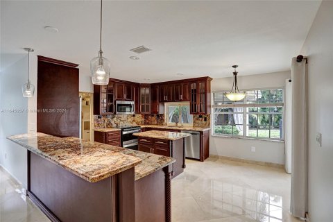 Casa en venta en Miami, Florida, 4 dormitorios, 252.14 m2 № 1356749 - foto 14