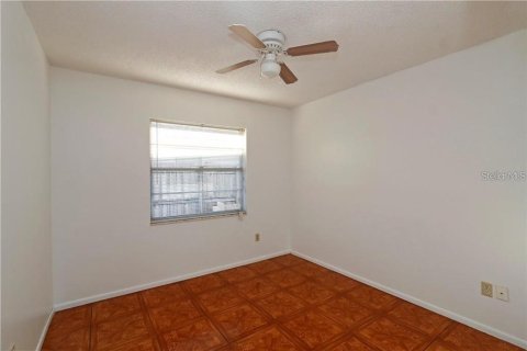 House in Orlando, Florida 3 bedrooms, 144 sq.m. № 1337777 - photo 13