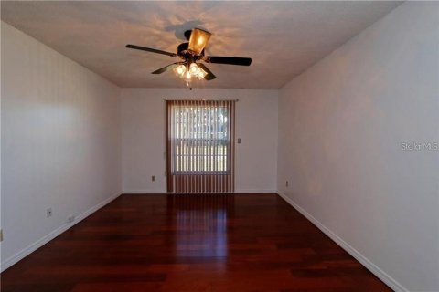 House in Orlando, Florida 3 bedrooms, 144 sq.m. № 1337777 - photo 10