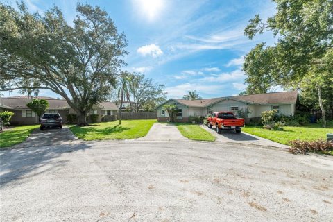 Villa ou maison à vendre à Tampa, Floride: 2 chambres, 97.45 m2 № 1392279 - photo 25