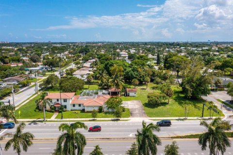 Propiedad comercial en venta en Deerfield Beach, Florida № 979236 - foto 8