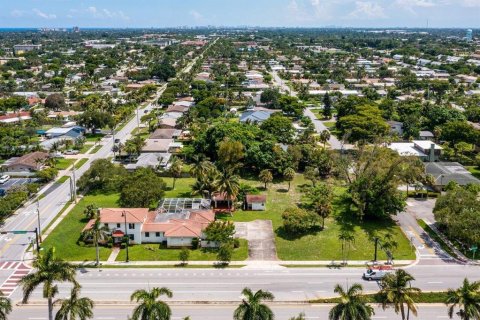 Propiedad comercial en venta en Deerfield Beach, Florida № 979236 - foto 7