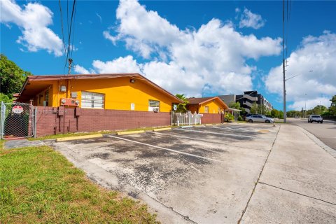 Immobilier commercial à vendre à Hallandale Beach, Floride № 1161319 - photo 5