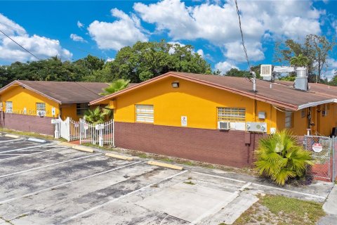 Immobilier commercial à vendre à Hallandale Beach, Floride № 1161319 - photo 14