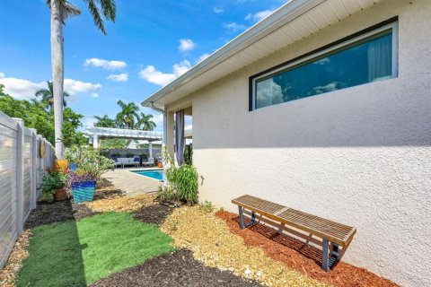 Casa en venta en Fort Myers, Florida, 3 dormitorios, 205.78 m2 № 737022 - foto 27