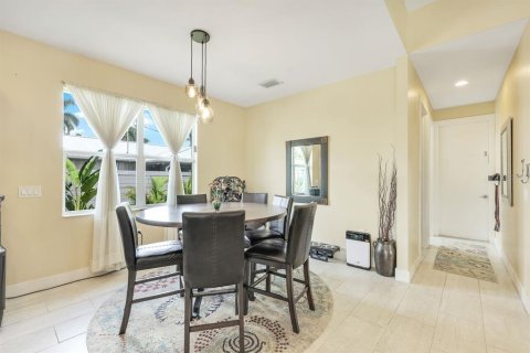 Villa ou maison à vendre à Fort Myers, Floride: 3 chambres, 205.78 m2 № 737022 - photo 14