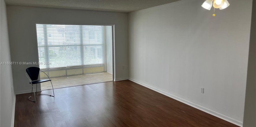 Condo in Sunrise, Florida, 1 bedroom  № 1357032