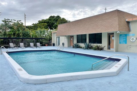 Copropriété à louer à North Miami Beach, Floride: 2 chambres, 96.62 m2 № 1357078 - photo 22