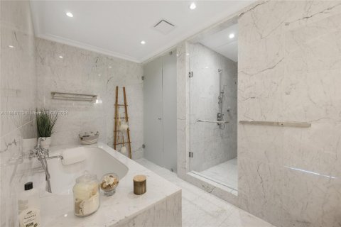 Copropriété à louer à Sunny Isles Beach, Floride: 2 chambres, 134.43 m2 № 1357033 - photo 13