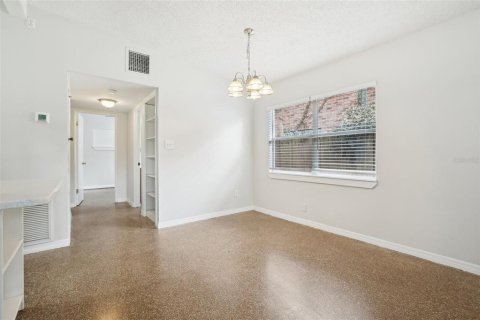 Casa en venta en Orlando, Florida, 3 dormitorios, 153.94 m2 № 1424162 - foto 8