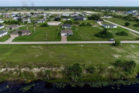 Купить земельный участок в Кейп-Корал, Флорида № 706455 - фото 7