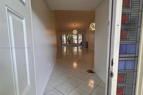 Townhouse in Davie, Florida 2 bedrooms, 119.84 sq.m. № 1356789 - photo 9