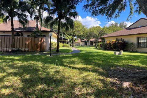 Touwnhouse à louer à Davie, Floride: 2 chambres, 119.84 m2 № 1356788 - photo 3