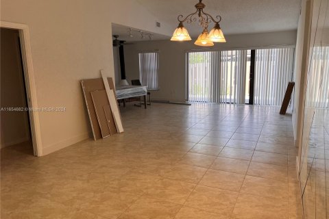 Townhouse in Davie, Florida 2 bedrooms, 119.84 sq.m. № 1356788 - photo 8