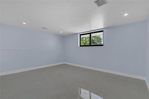 Villa ou maison à vendre à Miami Gardens, Floride: 7 chambres, 258.36 m2 № 1380383 - photo 18