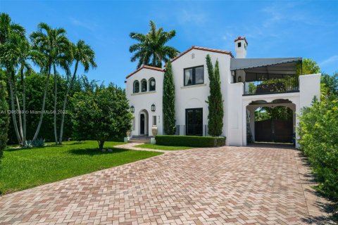Villa ou maison à vendre à Miami Beach, Floride: 4 chambres, 393.16 m2 № 572451 - photo 6
