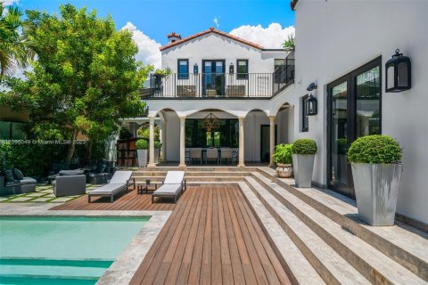 Villa ou maison à vendre à Miami Beach, Floride: 4 chambres, 393.16 m2 № 572451 - photo 20