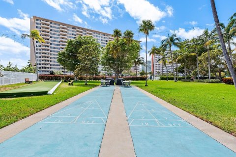 Condo in Fort Lauderdale, Florida, 2 bedrooms  № 929865 - photo 13