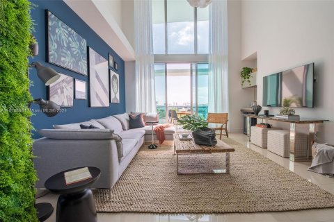 Condominio en venta en Miami, Florida, 2 dormitorios, 146.69 m2 № 1428466 - foto 4