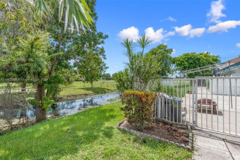 Copropriété à vendre à Coral Springs, Floride: 1 chambre, 79.9 m2 № 1372797 - photo 20