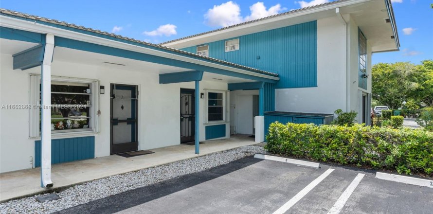 Condo à Coral Springs, Floride, 1 chambre  № 1372797