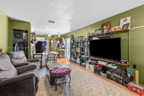 Copropriété à vendre à Coral Springs, Floride: 1 chambre, 79.9 m2 № 1372797 - photo 8