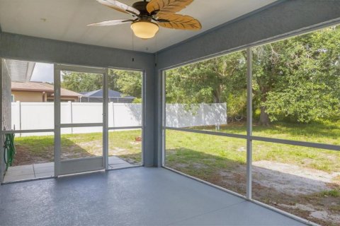 House in North Port, Florida 3 bedrooms, 115.29 sq.m. № 1259257 - photo 23