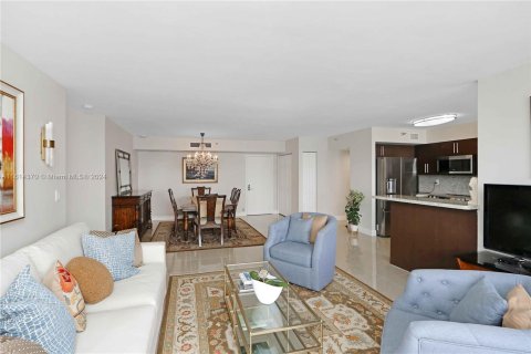 Condo in Aventura, Florida, 2 bedrooms  № 1236183 - photo 6